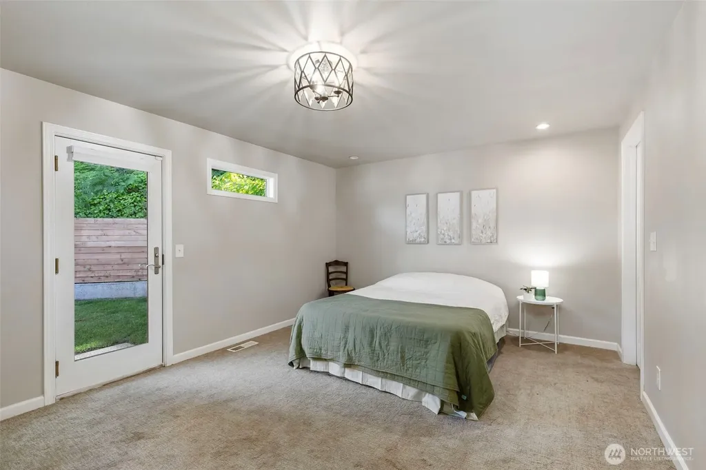 5818 Reid Drive NW Gig Harbor WA 98335