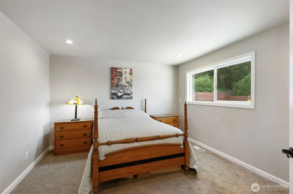 5818 Reid Drive NW Gig Harbor WA 98335