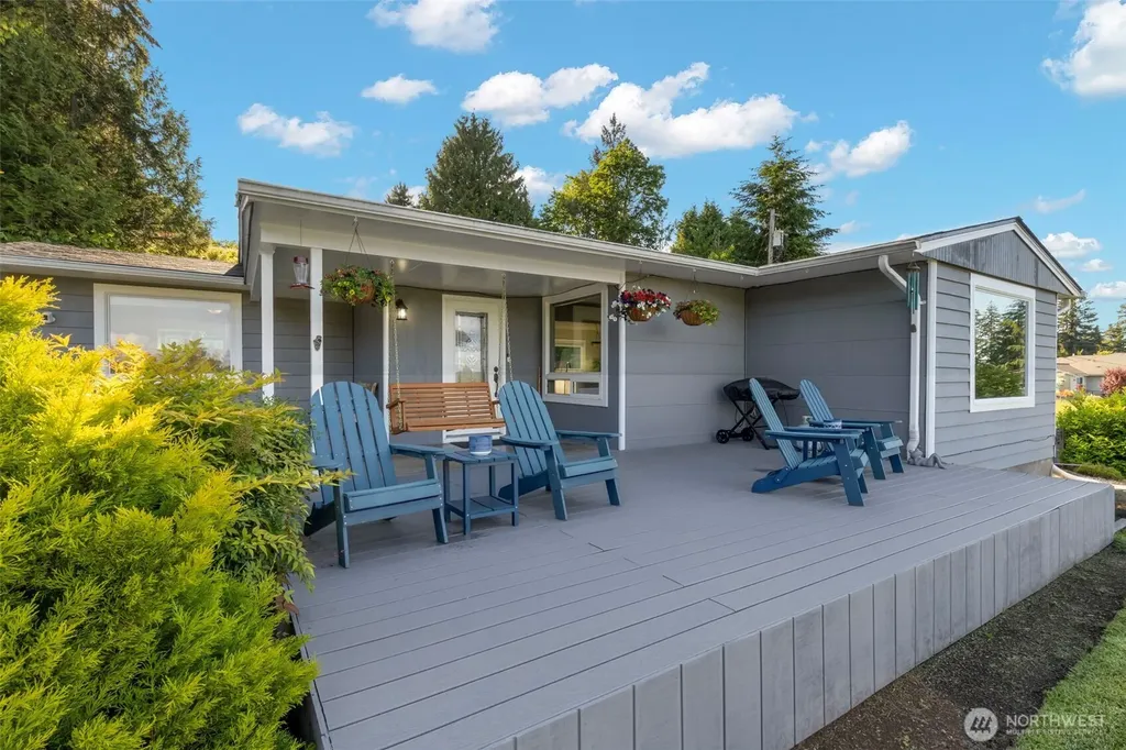 5818 Reid Drive NW Gig Harbor WA 98335