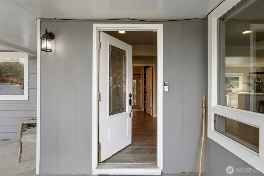 5818 Reid Drive NW Gig Harbor WA 98335