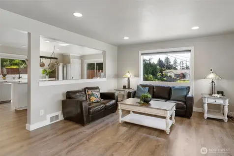 5818 Reid Drive NW Gig Harbor WA 98335
