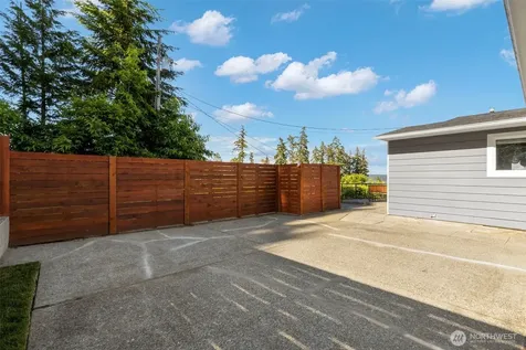 5818 Reid Drive NW Gig Harbor WA 98335