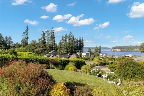 5818 Reid Drive NW Gig Harbor WA 98335