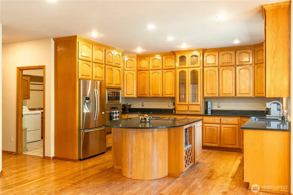 34612 4th Place SW Federal Way WA 98023
