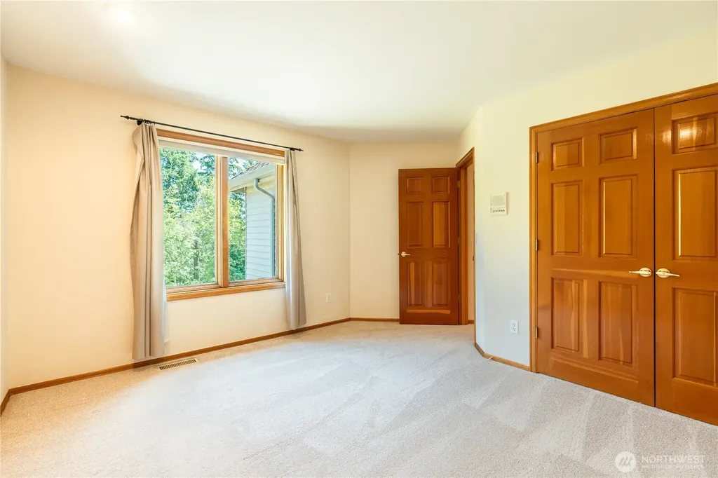 34612 4th Place SW Federal Way WA 98023