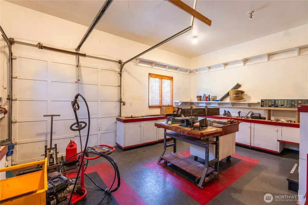 34612 4th Place SW Federal Way WA 98023