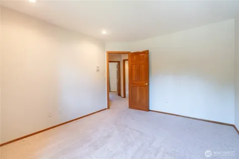 34612 4th Place SW Federal Way WA 98023