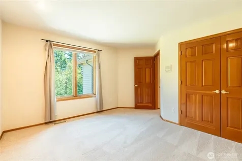 34612 4th Place SW Federal Way WA 98023