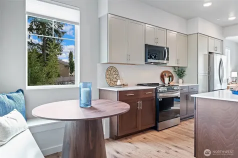 14424 Madison Way Lynnwood WA 98087