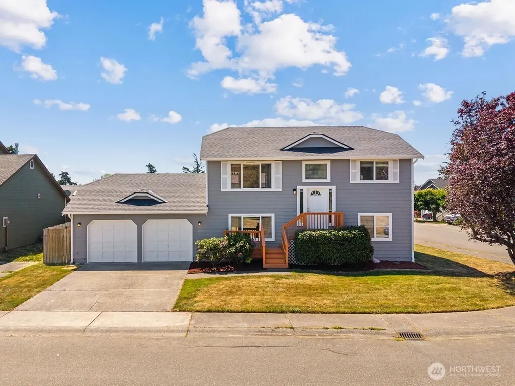 1675 SW 8th Avenue Oak Harbor WA 98277