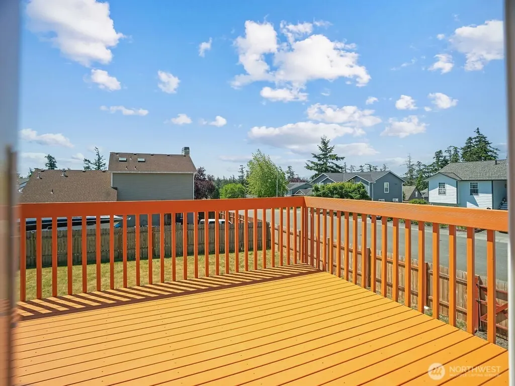 1675 SW 8th Avenue Oak Harbor WA 98277