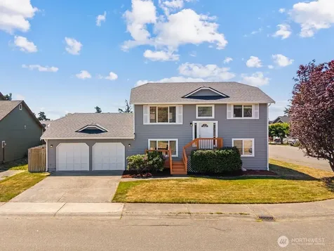 1675 SW 8th Avenue Oak Harbor WA 98277