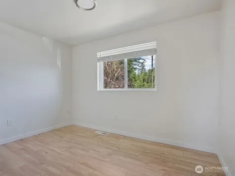 1675 SW 8th Avenue Oak Harbor WA 98277