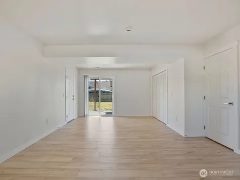 1675 SW 8th Avenue Oak Harbor WA 98277