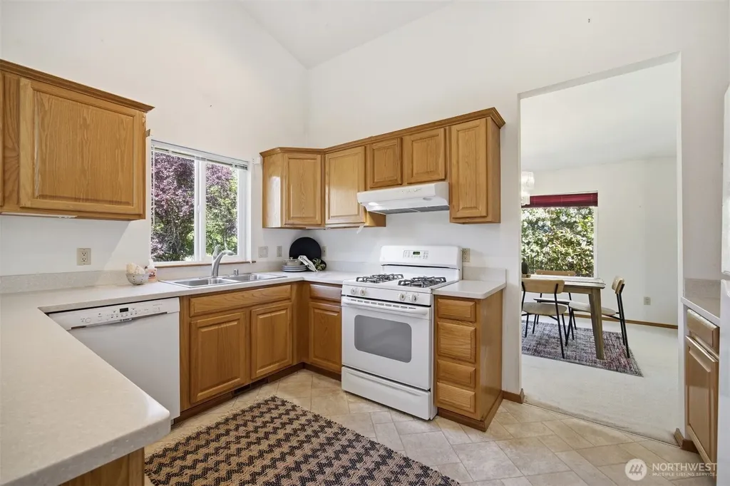 1608 Brook View Place Bellingham WA 98229