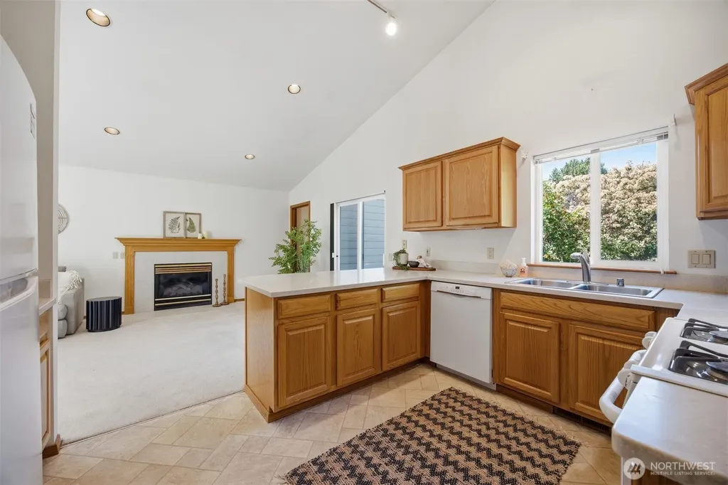 1608 Brook View Place Bellingham WA 98229