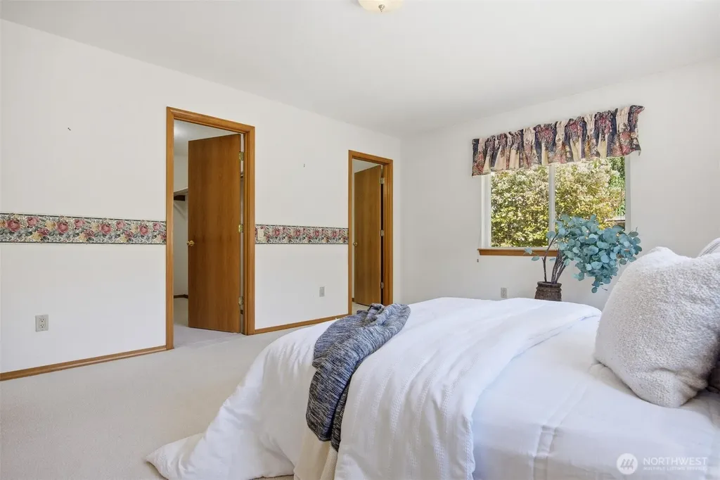 1608 Brook View Place Bellingham WA 98229