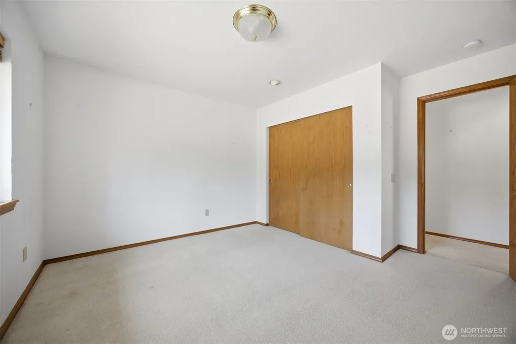 1608 Brook View Place Bellingham WA 98229