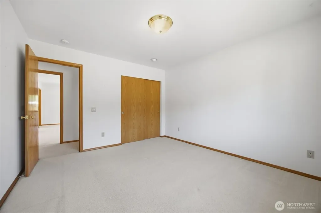 1608 Brook View Place Bellingham WA 98229