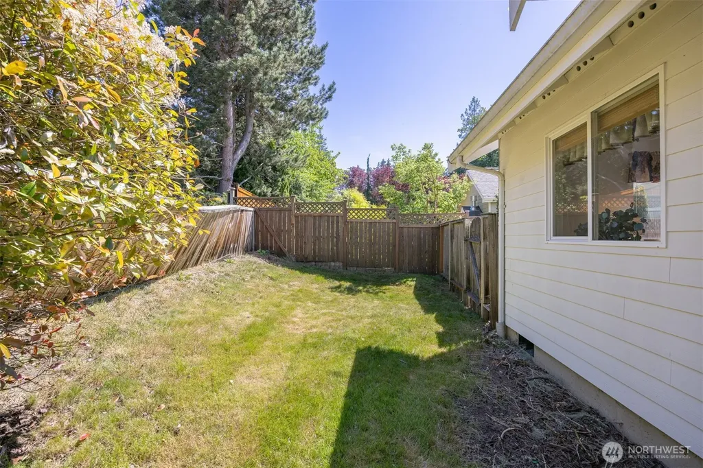 1608 Brook View Place Bellingham WA 98229