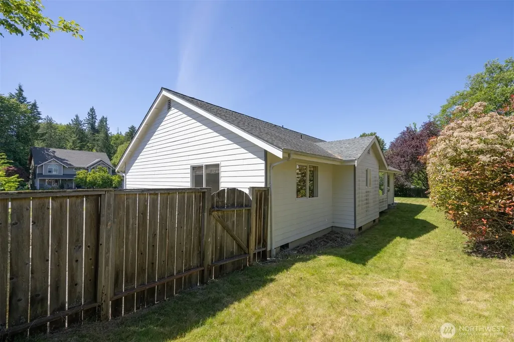 1608 Brook View Place Bellingham WA 98229