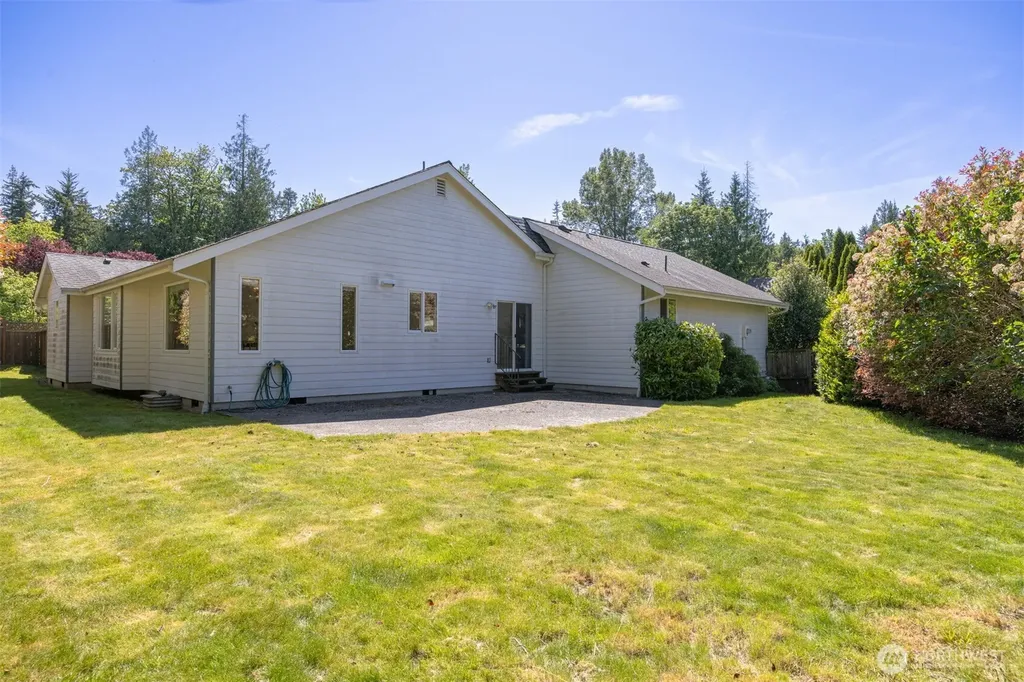 1608 Brook View Place Bellingham WA 98229