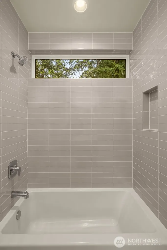 12710 NE 72nd Street Kirkland WA 98033