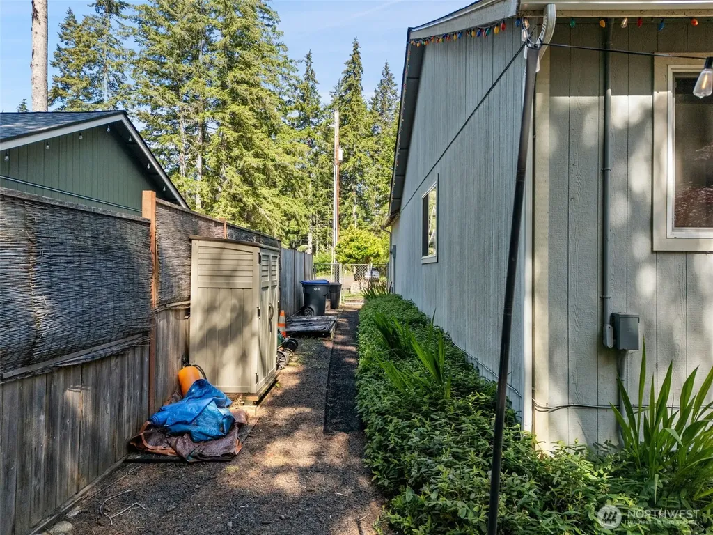 31 E Squaxin Place Shelton WA 98584