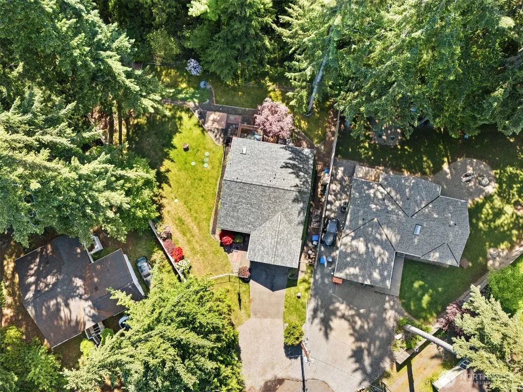 31 E Squaxin Place Shelton WA 98584