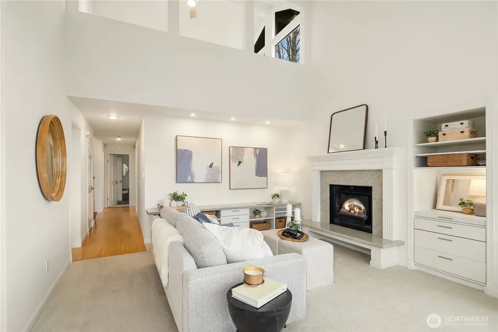 2616 4th Avenue N Seattle WA 98109
