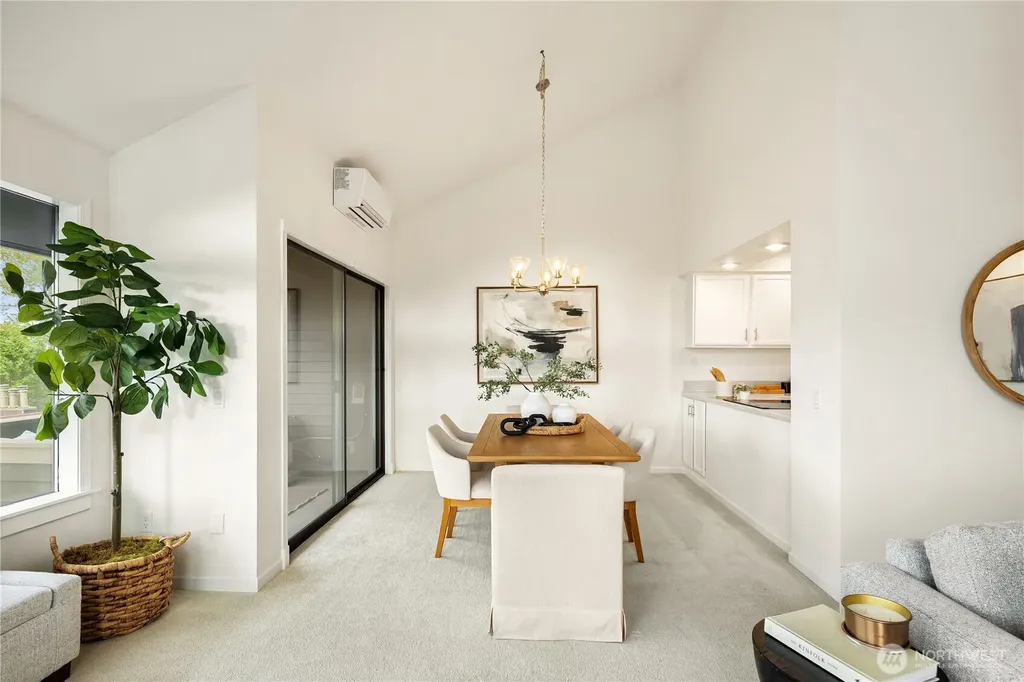 2616 4th Avenue N Seattle WA 98109