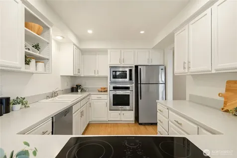 2616 4th Avenue N Seattle WA 98109