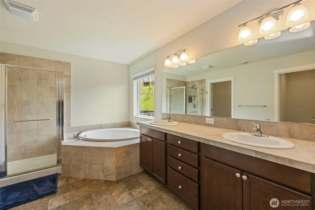 6605 Svea Court NE Lacey WA 98516