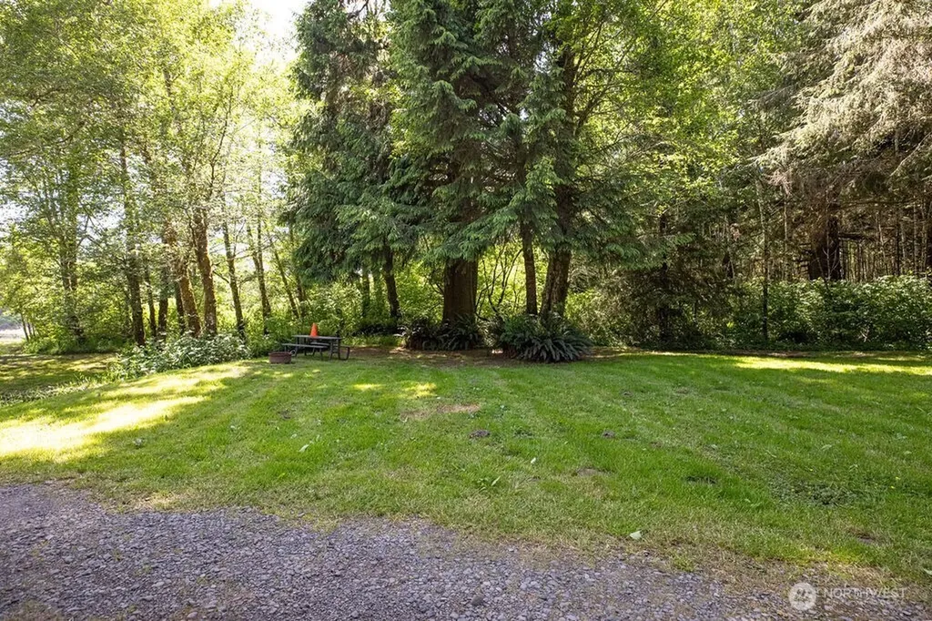 745 Green Road Forks WA 98331