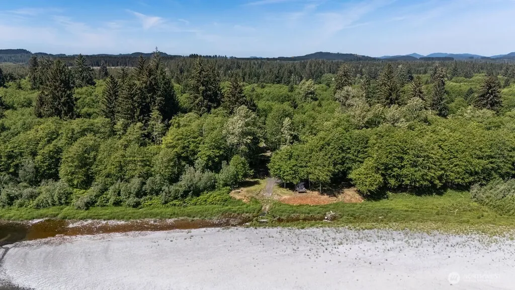 745 Green Road Forks WA 98331
