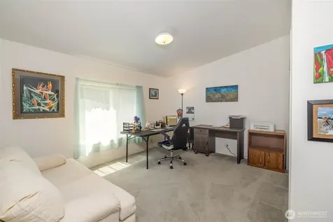17 Rustemeyer Road Aberdeen WA 98520