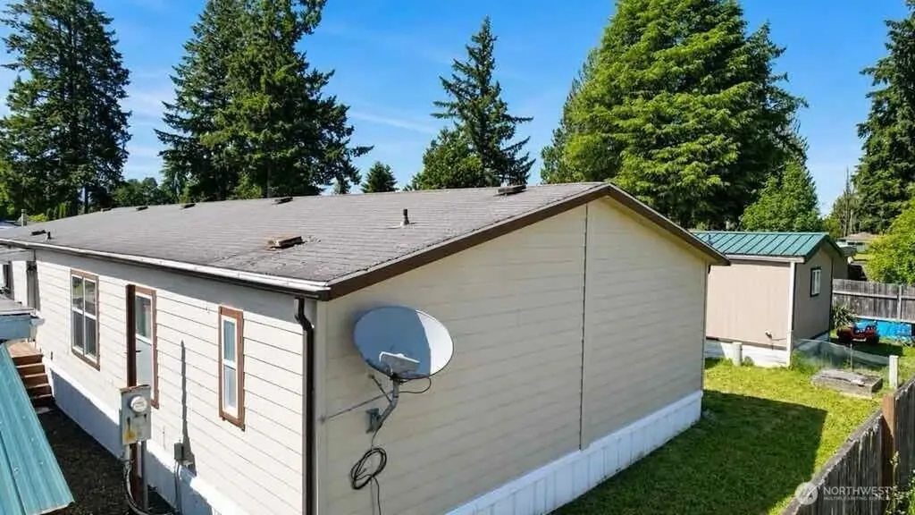 10239 185th Street SW Rochester WA 98579