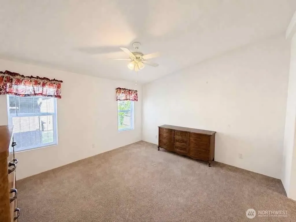 10239 185th Street SW Rochester WA 98579