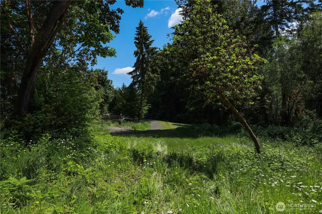 712 Cornwall Road NW Lakebay WA 98349