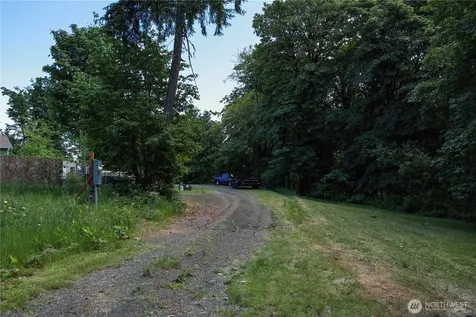 712 Cornwall Road NW Lakebay WA 98349