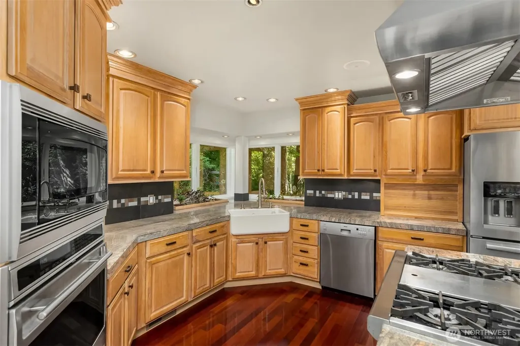 4560 Island Avenue Bainbridge Island WA 98110