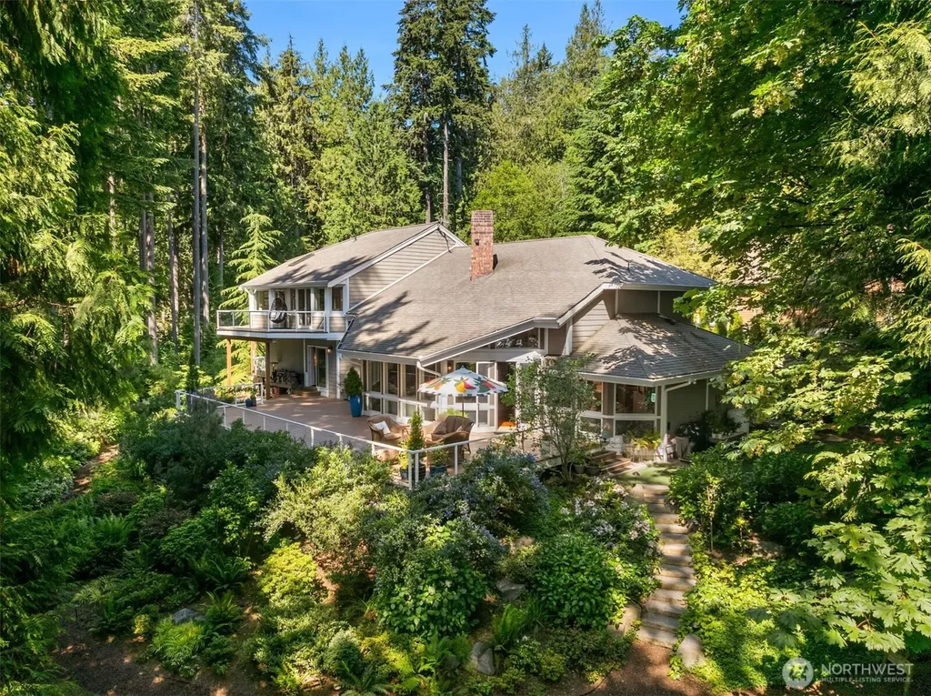 4560 Island Avenue Bainbridge Island WA 98110