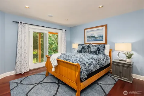 4560 Island Avenue Bainbridge Island WA 98110