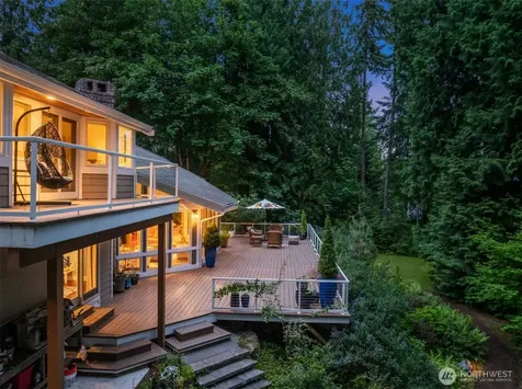 4560 Island Avenue Bainbridge Island WA 98110