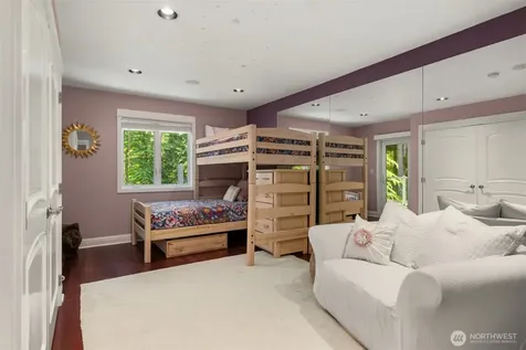 4560 Island Avenue Bainbridge Island WA 98110