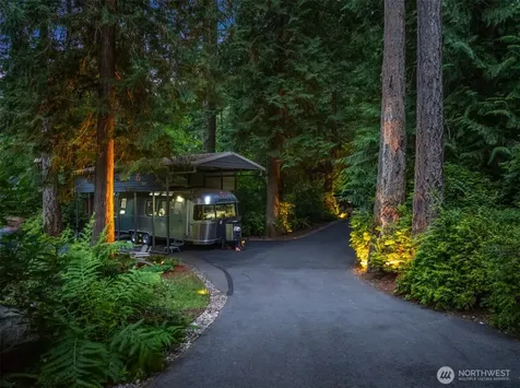 4560 Island Avenue Bainbridge Island WA 98110