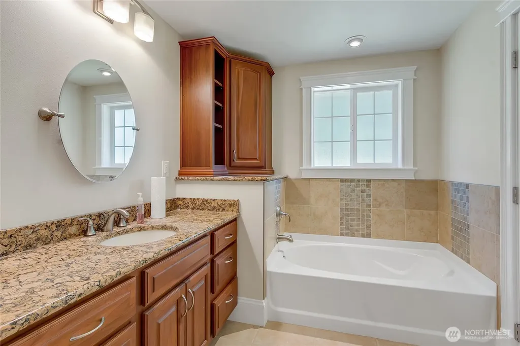 9938 168th Avenue SW Rochester WA 98579