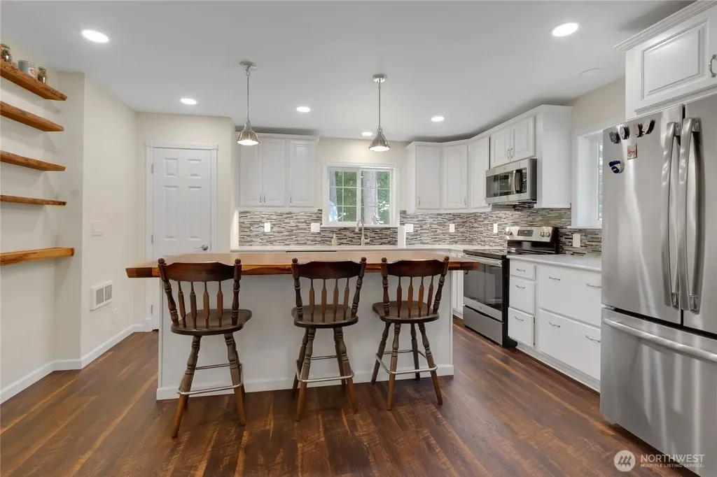 9938 168th Avenue SW Rochester WA 98579