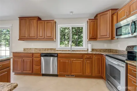 9938 168th Avenue SW Rochester WA 98579