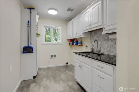 9938 168th Avenue SW Rochester WA 98579